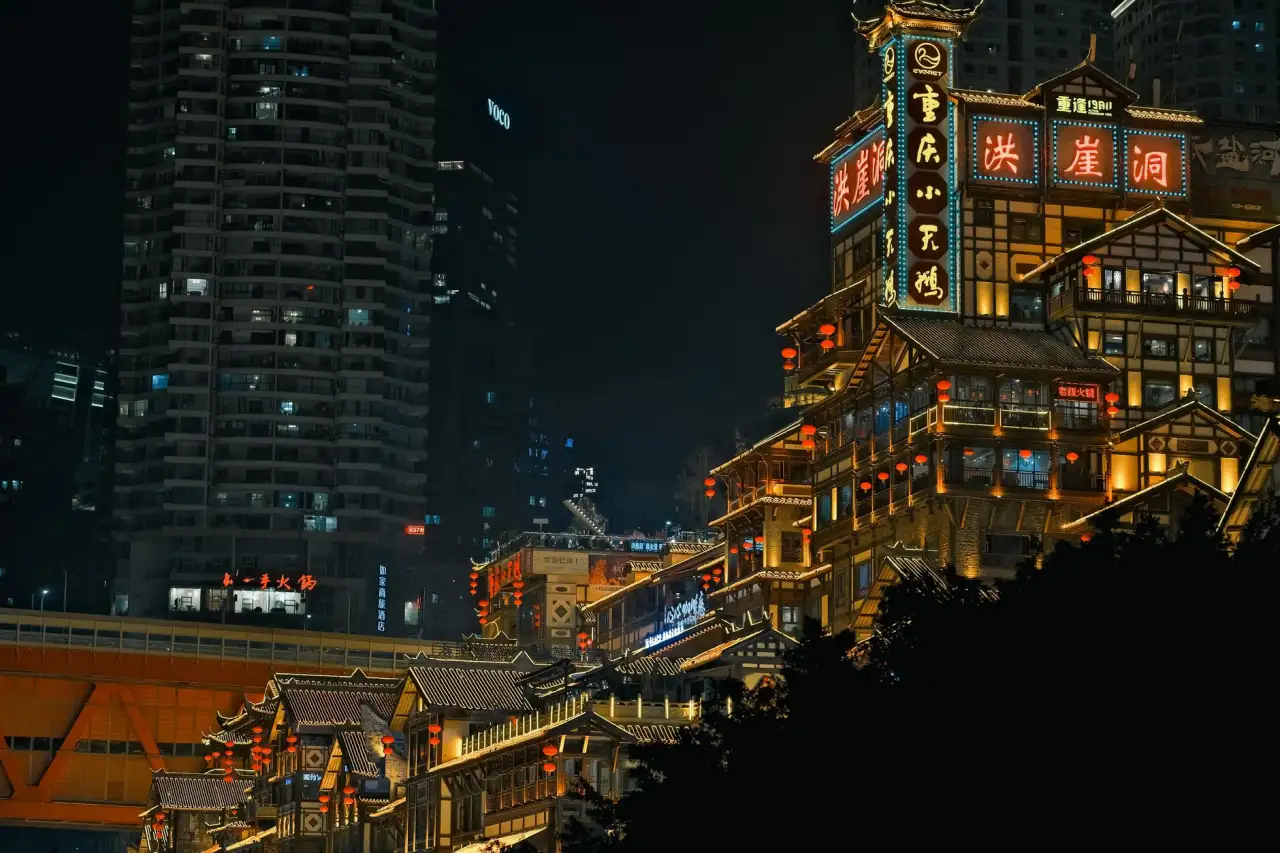 2025年智慧校园建设中电子班牌与校园门禁的集成应用趋势