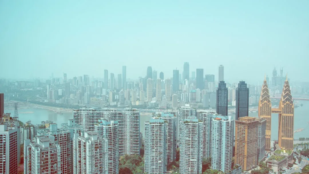电子班牌在智慧校园建设中的技术选型与部署要点分析